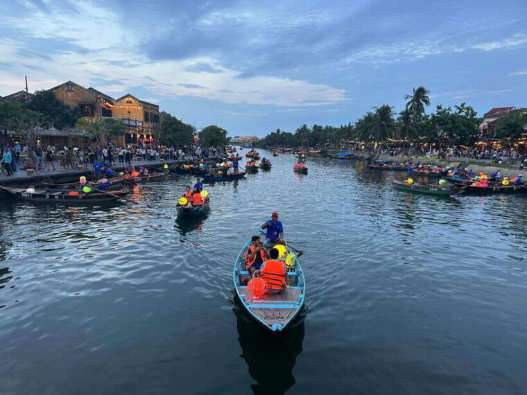 da-nang-marble-mountain-and-hoi-an-ancient-town-daily-tour