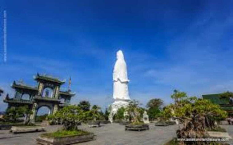 da-nang-marble-mountains-linh-ung-pagoda-and-cham-museum