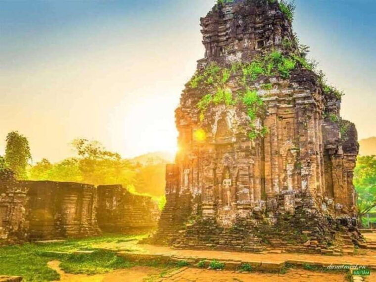 da-nang-my-son-hollyland-marble-mountain-by-private-car