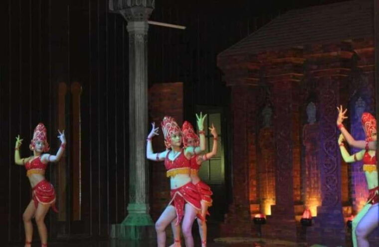 da-nang-my-son-hollyland-marble-mountain-by-private-car