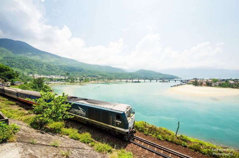 da-nang-private-car-to-hue-with-multi-sightseeing-stops