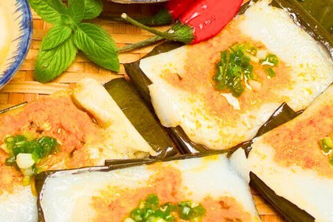 Da Nang Scooter Food Tour with 7, 9 & 12 Tastings + Local Gems - Banana Leaf Dumplings: Bánh Bt Lc / Bánh Nm