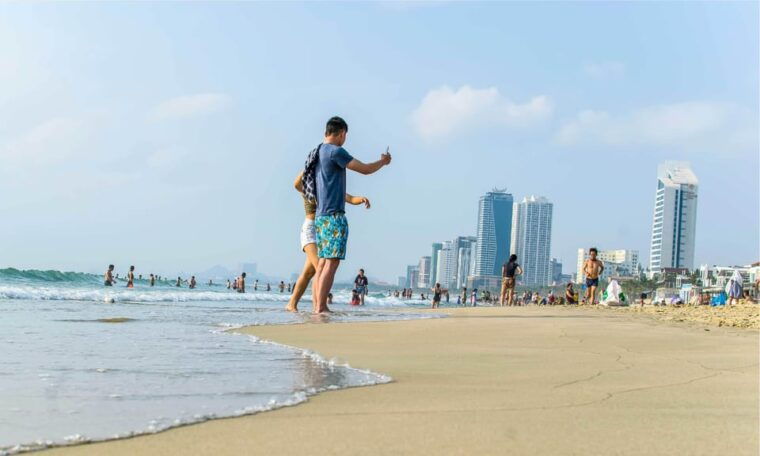 da-nang-small-group-half-day-city-sightseeing-tour