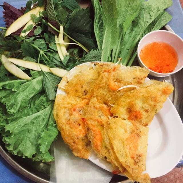 da-nang-street-food-motorbike-tour