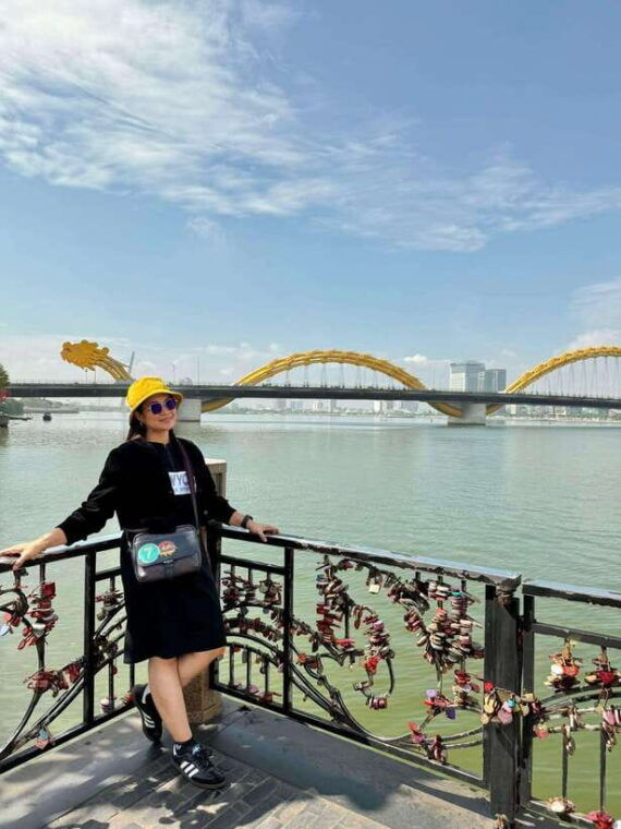 da-nang-street-food-private-tour-with-female-tour-guide