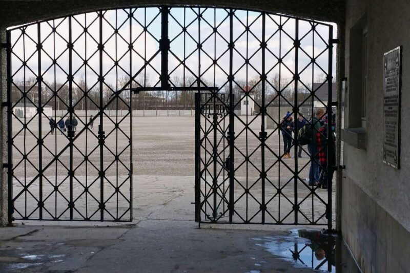 dachau-memorial-site-tour