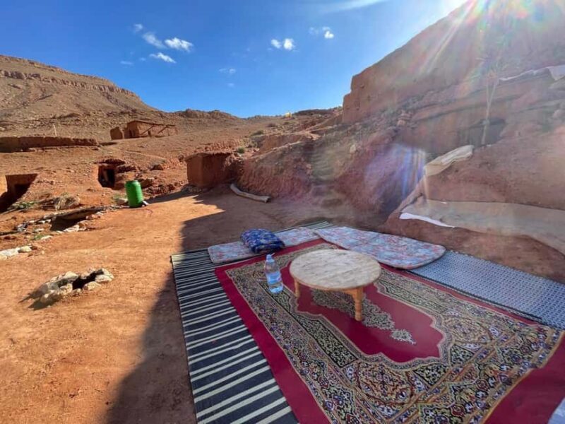 Dades Gorges: 2-Day Monkey Toes Trek with Meals and Camping - Morning: Visiting Nomad Families