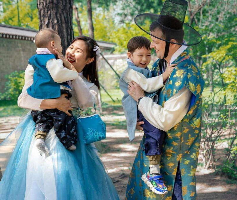 daehan-hanbok-hanbok-photo-tour-at-a-palace