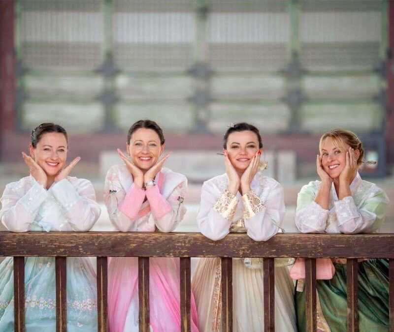 daehan-hanbok-hanbok-photo-tour-at-a-palace