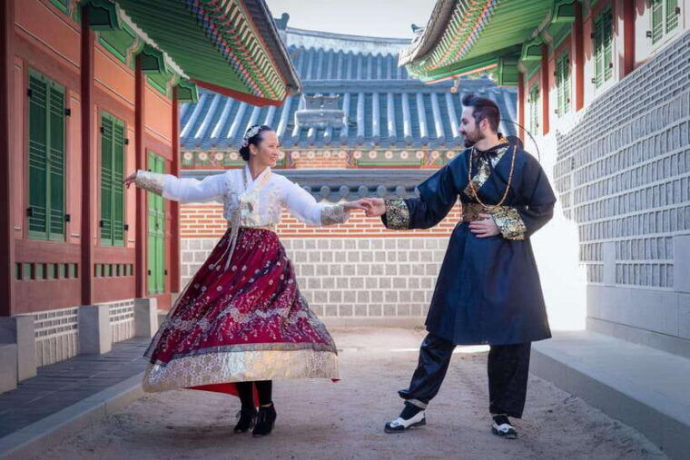 daehan-hanbok-hanbok-photo-tour-at-a-palace