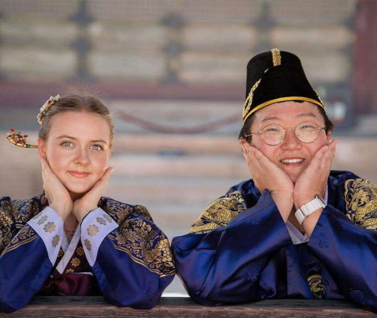 daehan-hanbok-hanbok-photo-tour-at-a-palace