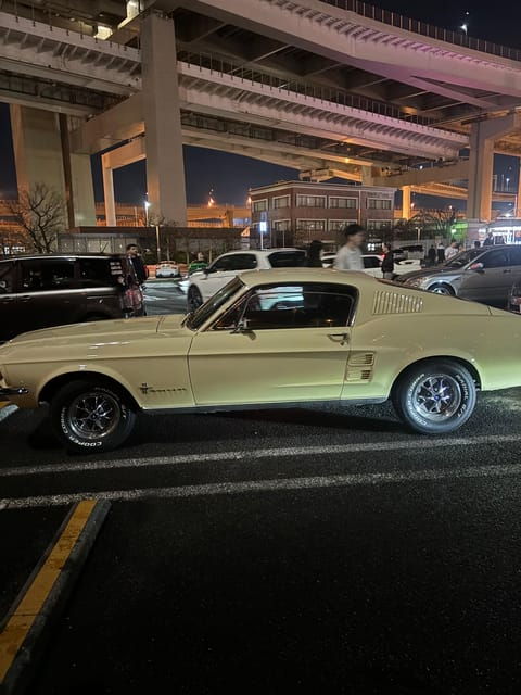 daikoku-cars-meet-experience-by-porsche-macan