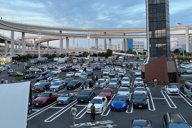 daikoku-excursion-by-car-drift-automobile-encounter