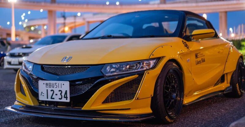 daikoku-parking-going-by-this-mini-jdm-one-customer-only