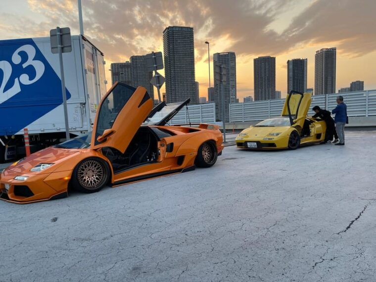 daikoku-parking-going-by-this-mini-jdm-one-customer-only