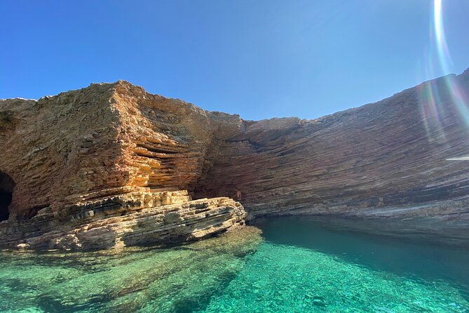 daily-boat-trip-antiparos-despotico