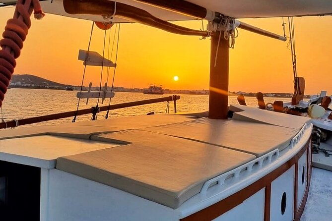 daily-boat-trip-antiparos-despotico