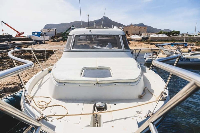 DAILY CHARTER OF THE EGADI ISLANDS WITH TASTING ON BOARD - An In-Depth Look at the Egadi Islands Boat Tour