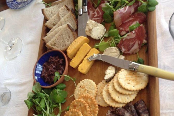 Daily Different small group WINE tour - CAPE TOWN PICKUP - Overview and Who This Tour Is Best For