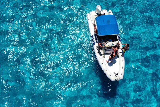 daily-egadi-tour-favignana-and-levanzo-in-rubber-dinghy