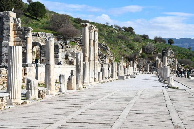 daily-ephesuspamukkale-tour-from-istanbul-by-return-flight