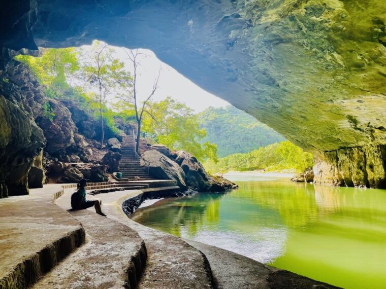 daily-tour-paradise-cave-explore-phong-nha-cave-by-boat