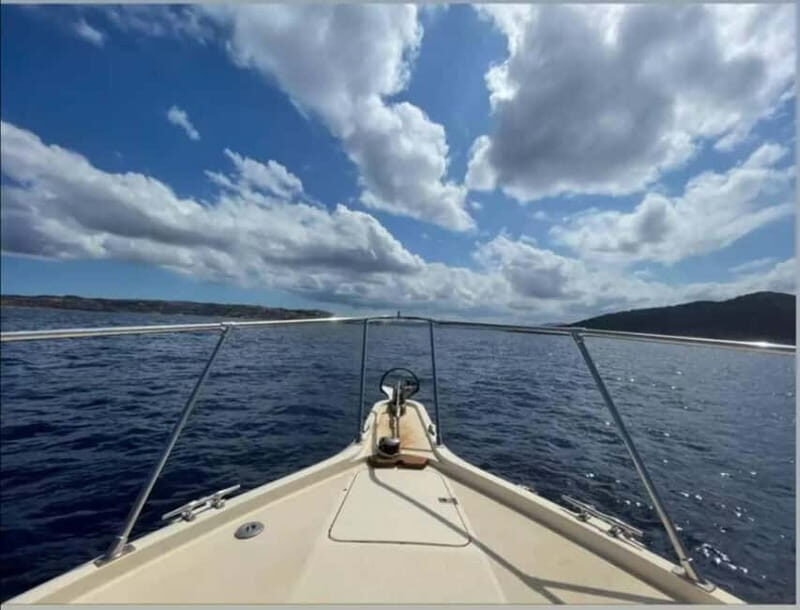 Daily trips in the La Maddalena Archipelago: book your adventure - Key Points