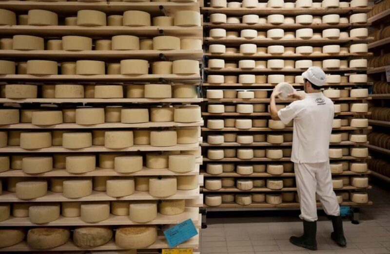 Dairy Tour with Cheese Tasting & Prosecco near Treviso - FAQ  