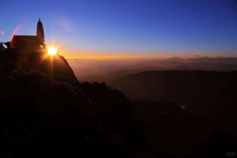 Dali: Jizu Mountain Private Tour - Key Points