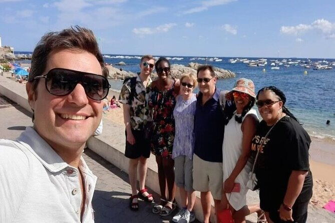 dali-museum-figueres-cadaques-private-tour-with-hotel-pick-up-2