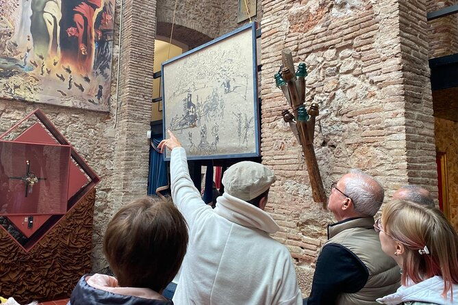 dali-museum-figueres-cadaques-private-tour-with-hotel-pick-up-2