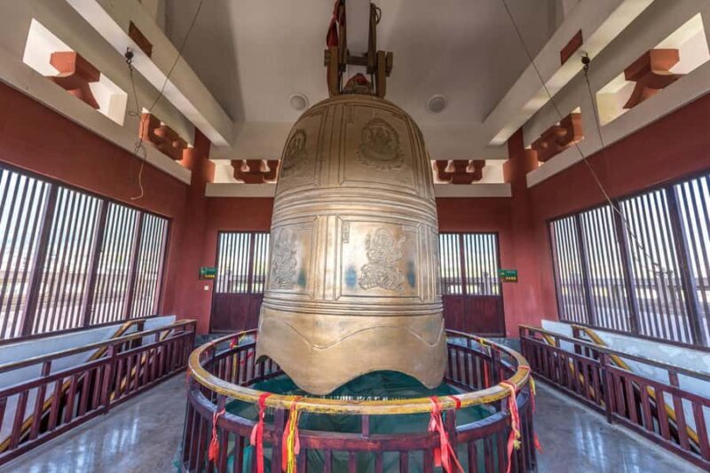 Dali Zen Tour: Chongsheng's Three Pagodas & Cliff Temple - The Hidden Cliff Temple & Scenic Drive