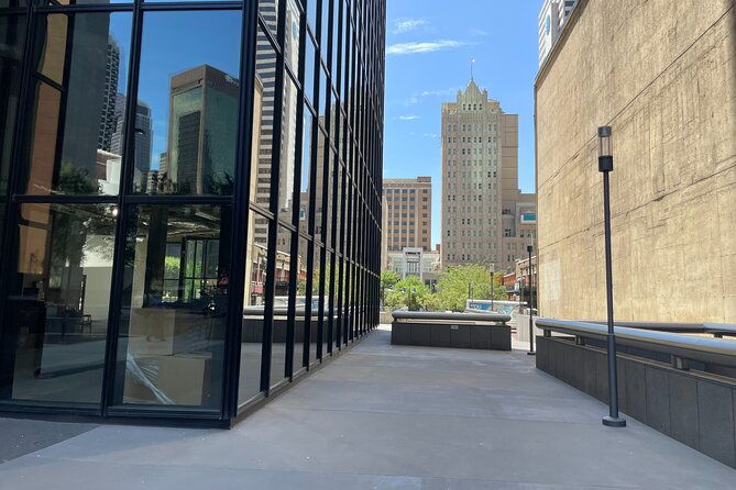 dallas-in-wonderland-a-self-guided-walking-tour-of-dallas