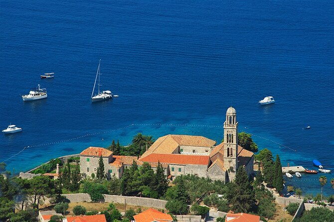 dalmatian-route-panoramic-flight-over-brac-hvar-solta-split-from-brac