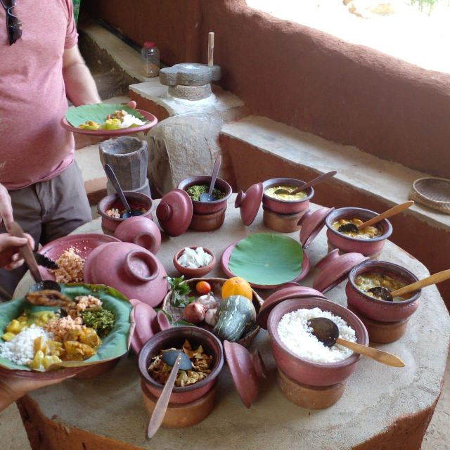 dambulla-caves-temple-traditional-village-tour-with-lunch