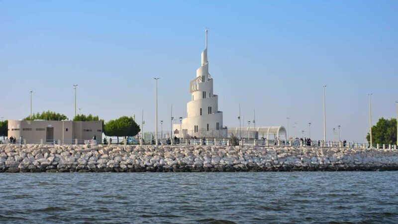Dammam: Full-Day Tour with King Fahd Park and Corniche - Key Points