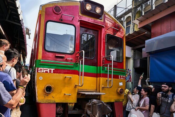 Damnoen Saduak Floating Market & Maeklong Market Tour frm Bangkok - FAQs
