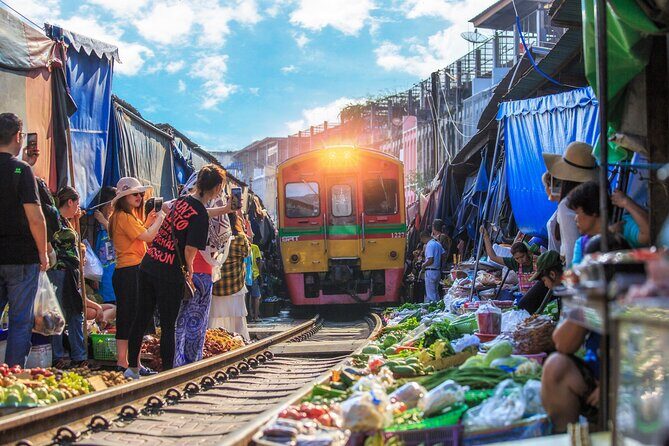 Damnoen Saduak Floating Market & Maeklong Railway From Bangkok - Whats Included & Whats Not