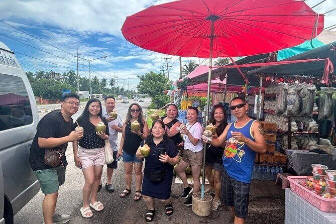 Damnoen Saduak Floating Market & Maeklong Railway From Bangkok - FAQ