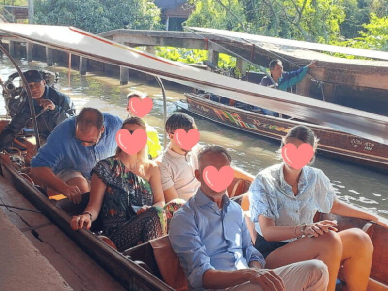 damnoen-saduak-floating-market-nakhon-pathom-with-driver