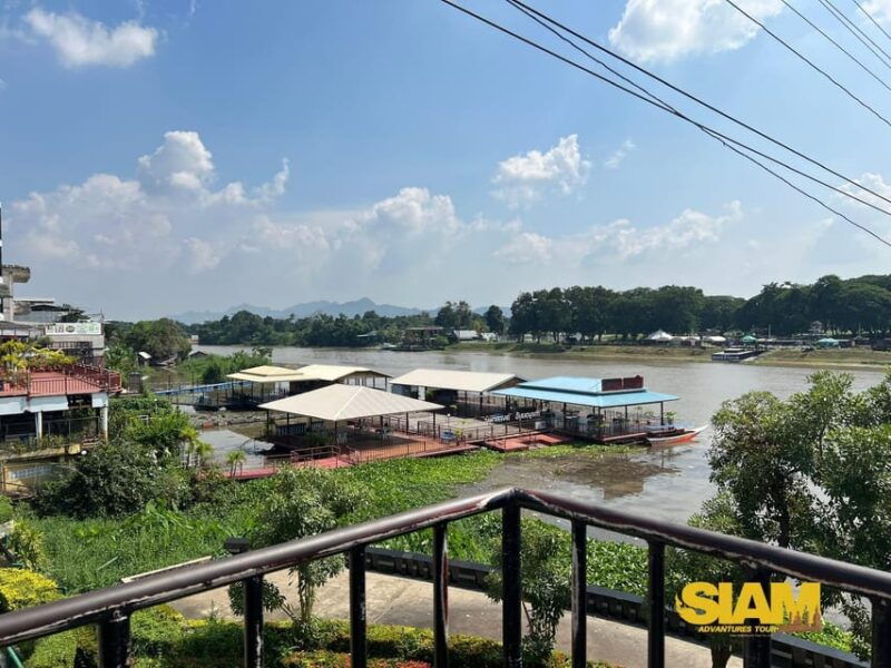 damnoen-saduak-floating-market-river-kwai-in-kanchanaburi