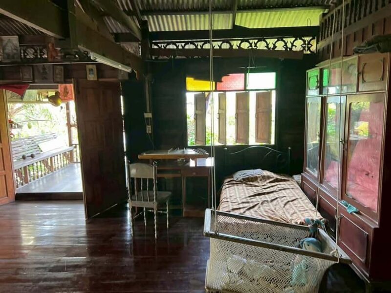Damnoen Saduak & Maeklong Railway Market Tour (Private car) - Who Would Love This Tour?