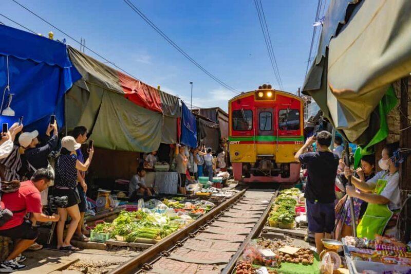 Damnoen Saduak&Maeklong Private TourHotel PickupBoatOption - Adding the Maeklong Railway Market