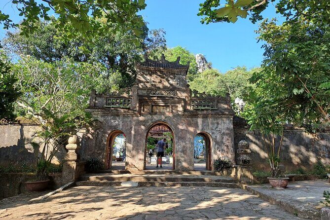 Danang essential Day tour: Church, Marble Mt, Lady Buddha, Museum - Who Is This Tour Best For?