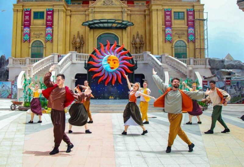 danang-golden-bridge-ba-na-hills-small-group