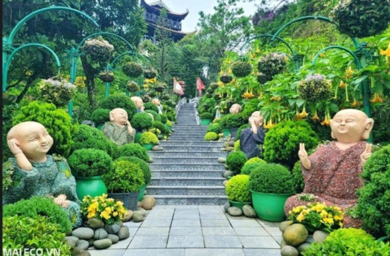 danang-golden-bridge-ba-na-hills-small-group