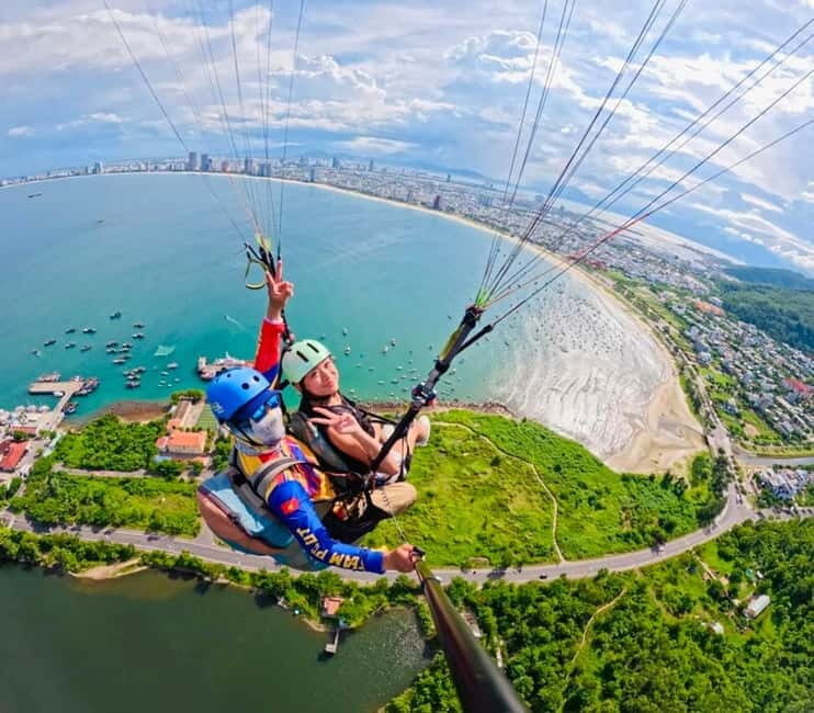 Danang: Paragliding Flight with Pilot - The Landing and Post-Flight