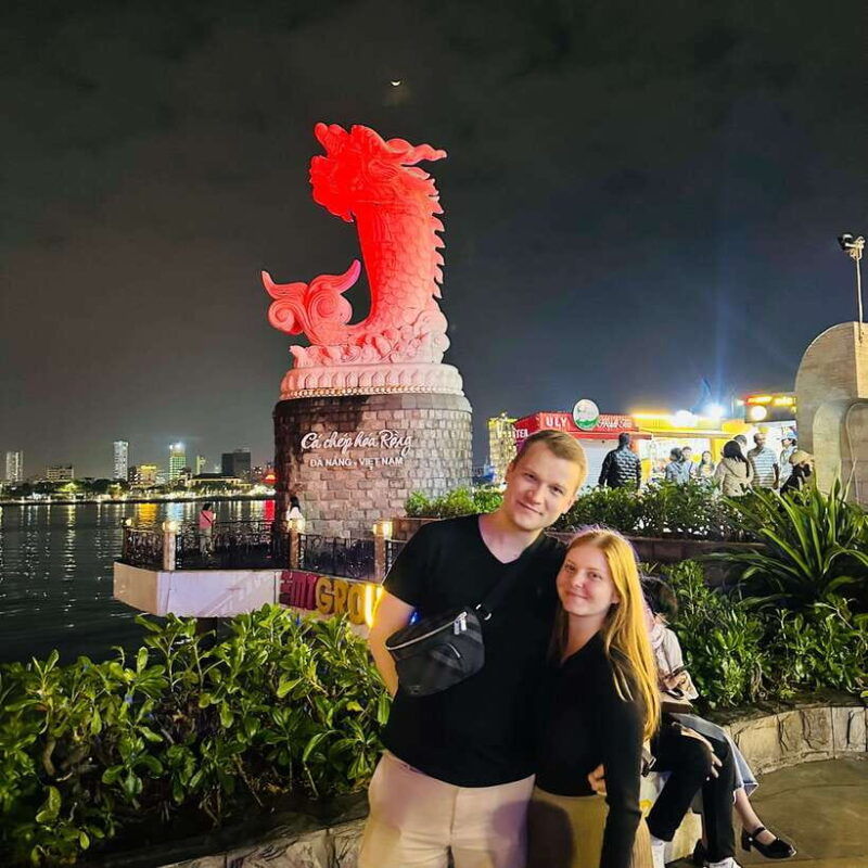 danang-private-guided-night-tour-and-bar