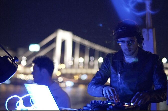 danube-beat-boat-party-cruise-ticket