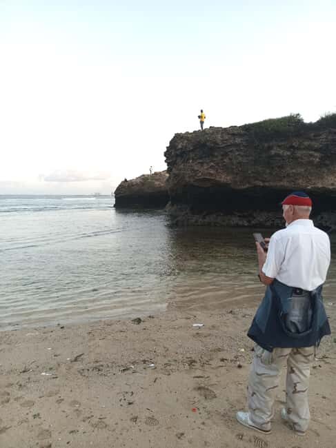 Dar es Salaam Walking Tour: History and Hidden Treasures - The Experience and Practical Details